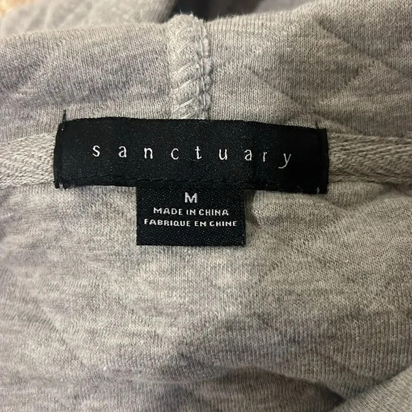 Sanctuary Quilted Sweatshirt - Size Medium - Picture 8 of 9